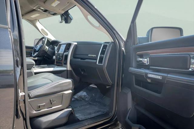 2017 Ram 1500 Laramie Crew Cab 4x4 57 Box