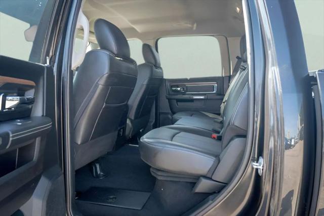 2017 Ram 1500 Laramie Crew Cab 4x4 57 Box
