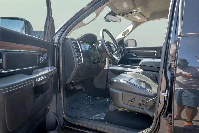 2017 Ram 1500 Laramie Crew Cab 4x4 57 Box