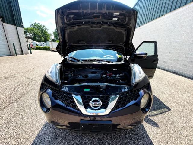 2015 Nissan JUKE SV