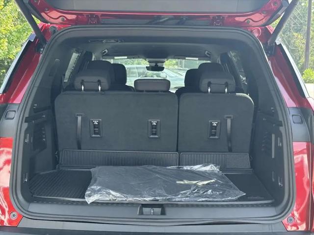 2026 Chevrolet Traverse FWD LT