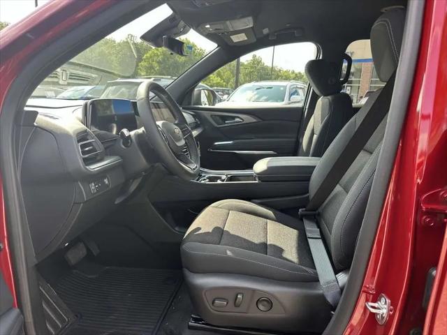 2026 Chevrolet Traverse FWD LT