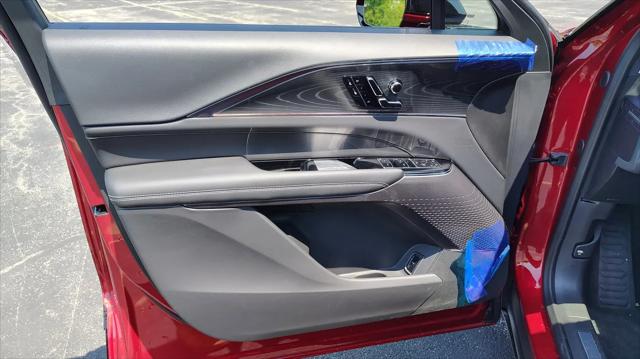 2025 Cadillac iQ Sport w/1SF