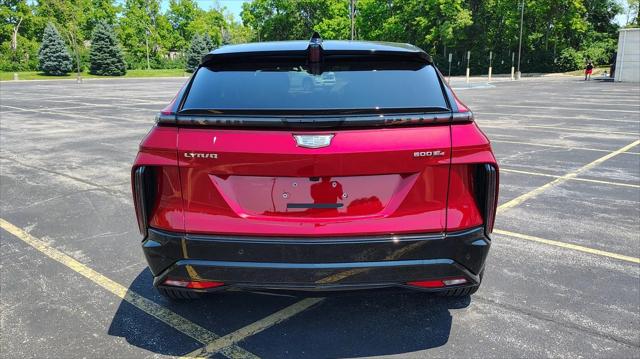 2025 Cadillac iQ Sport w/1SF