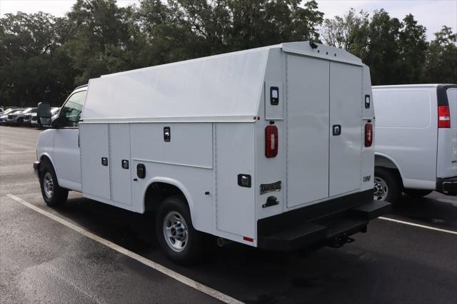 2025 GMC Savana Cutaway Work Van