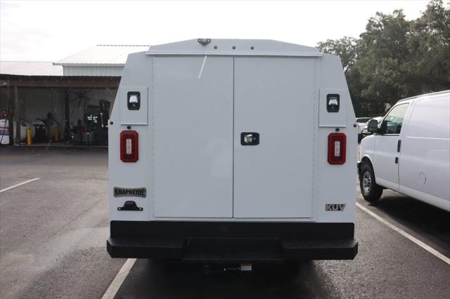 2025 GMC Savana Cutaway Work Van