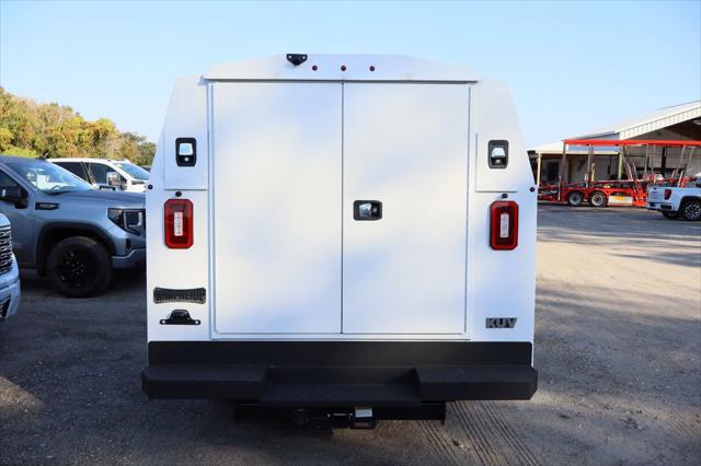 2025 GMC Savana Cutaway Work Van