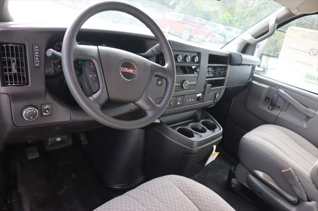 2025 GMC Savana Cutaway Work Van