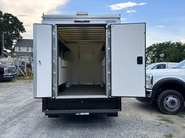 2026 Ford E-350 Cutaway Base Cutaway