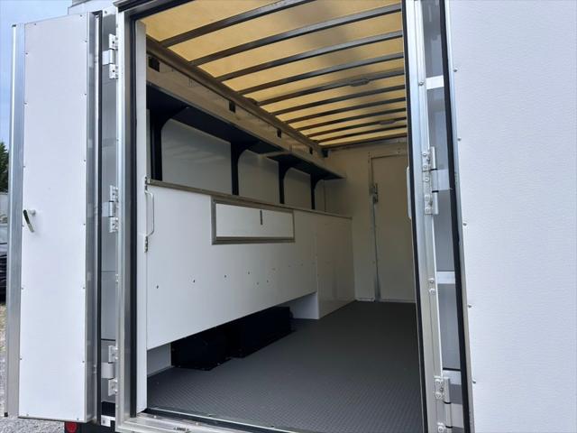 2026 Ford E-350 Cutaway Base Cutaway