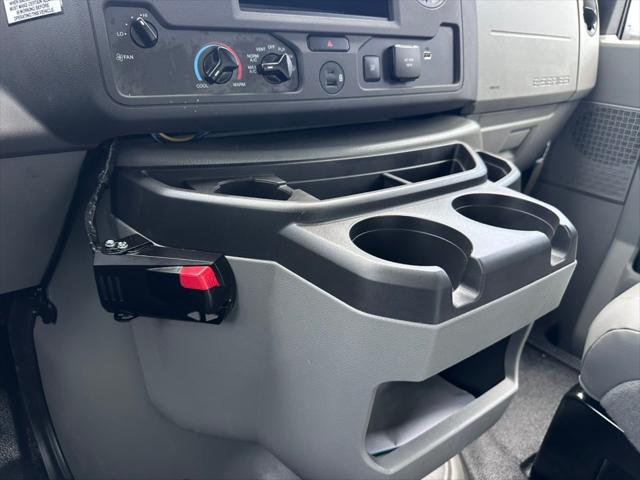2026 Ford E-350 Cutaway Base Cutaway