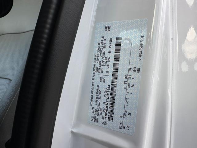 2026 Ford E-350 Cutaway Base Cutaway