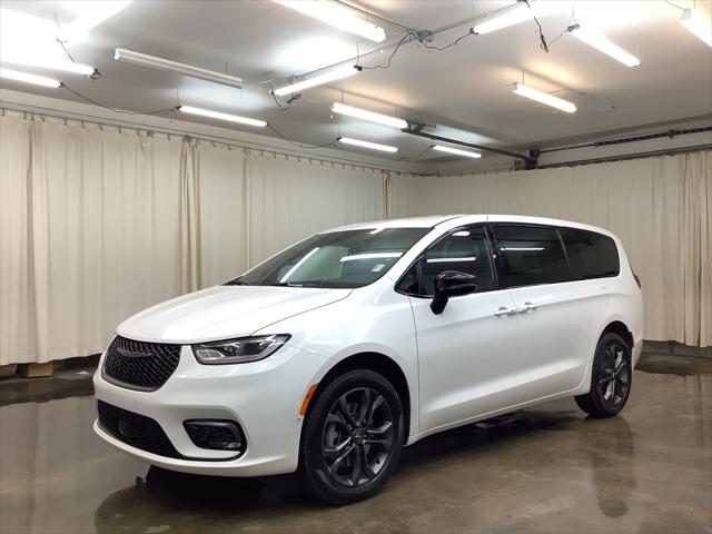 2026 Chrysler Pacifica PACIFICA SELECT AWD 2026 Chrysler Pacifica PACIFICA SELECT AWD