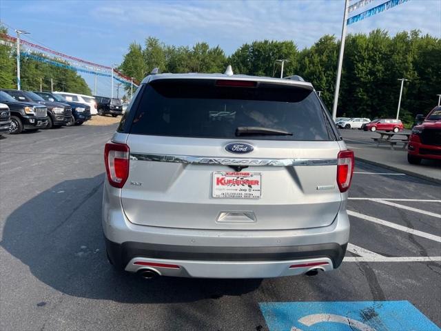 2017 Ford Explorer XLT 2017 Ford Explorer XLT