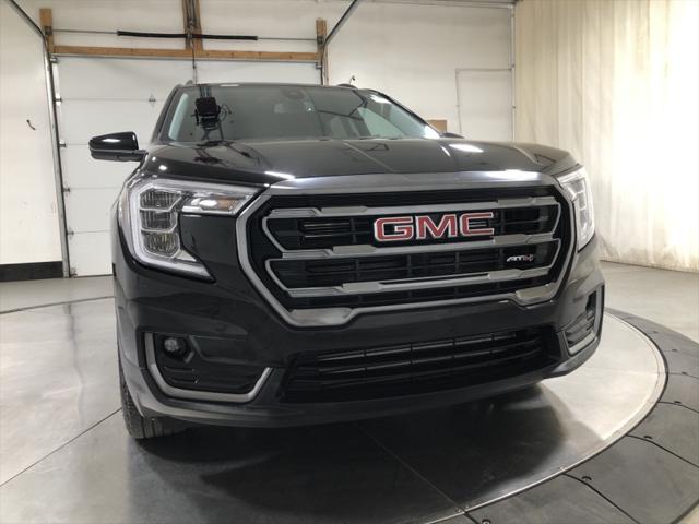 2024 GMC Terrain AWD AT4