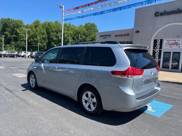 2014 Toyota Sienna LE V6 7 Passenger Mobility 2014 Toyota Sienna LE V6 7 Passenger Mobility