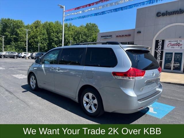 2014 Toyota Sienna LE V6 7 Passenger Mobility 2014 Toyota Sienna LE V6 7 Passenger Mobility