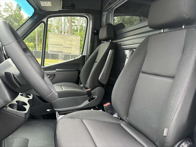 2025 Mercedes-Benz Sprinter 2500 High Roof 4-Cyl Diesel