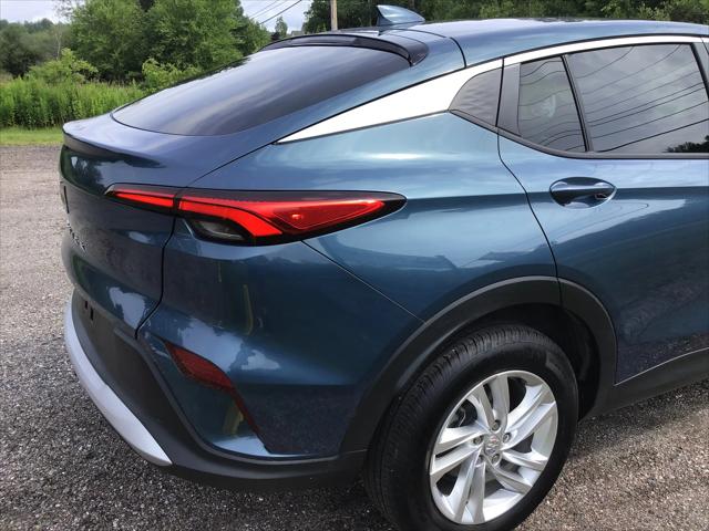 2024 Buick NV Preferred FWD