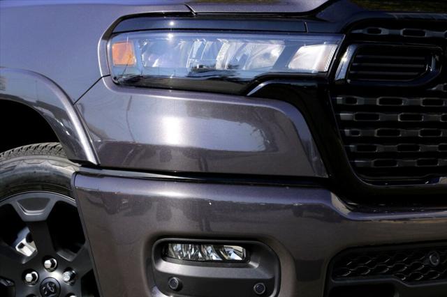 2025 RAM Ram 1500 RAM 1500 LONE STAR CREW CAB 4X2 57 BOX