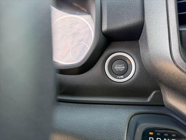 2025 RAM Ram 1500 RAM 1500 TRADESMAN CREW CAB 4X2 57 BOX 2025 RAM Ram 1500 RAM 1500 TRADESMAN CREW CAB 4X2 57 BOX