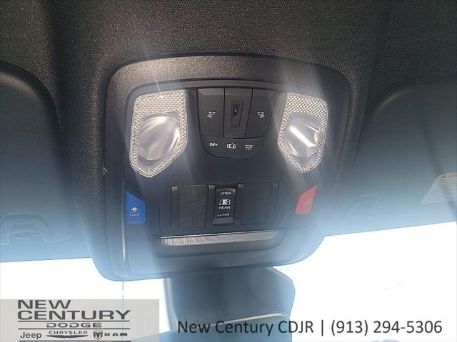 2025 Ram 1500 Tradesman Crew Cab 4x4 5'7" Box