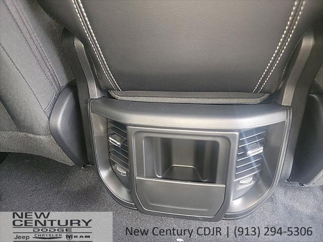 2025 Ram 1500 Tradesman Crew Cab 4x4 5'7" Box