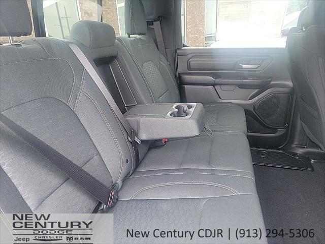 2025 Ram 1500 Tradesman Crew Cab 4x4 5'7" Box