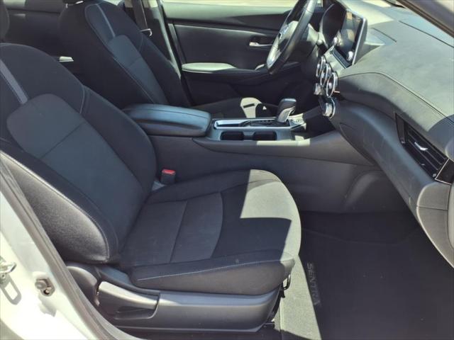 2022 Nissan Sentra SV Xtronic CVT