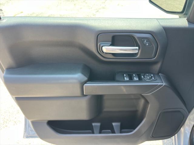 2024 Chevrolet Silverado 1500 2WD Crew Cab Short Bed Custom