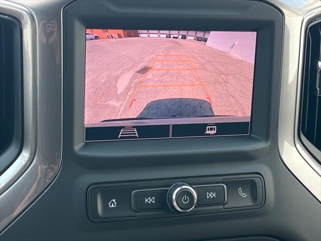 2024 Chevrolet Silverado 1500 2WD Crew Cab Short Bed Custom