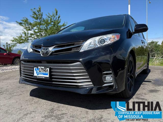 2020 Toyota Sienna XLE 2020 Toyota Sienna XLE