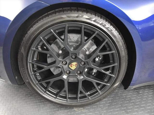 2024 Porsche 911 Carrera GTS