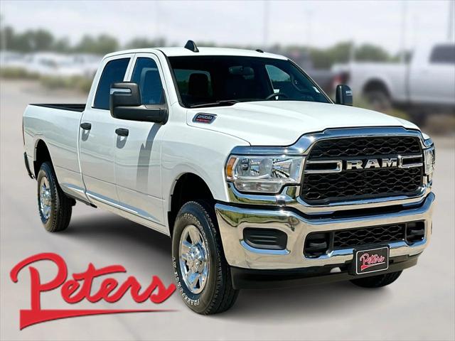 2023 RAM 2500 Tradesman Crew Cab 4x4 8 Box