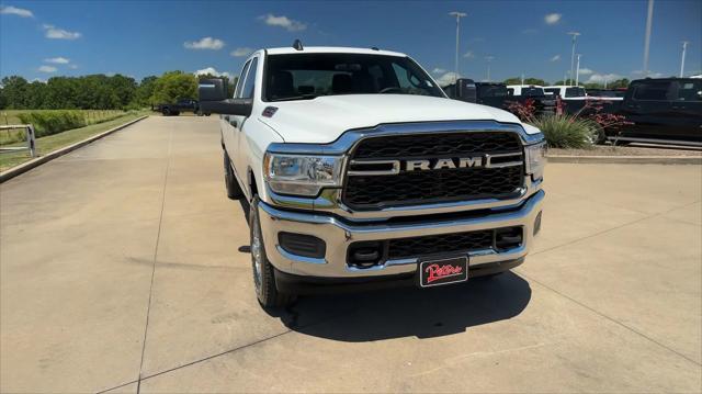 2023 RAM 2500 Tradesman Crew Cab 4x4 8 Box