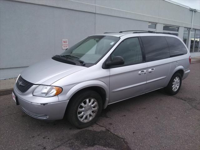2003 Chrysler Town and Country LX 2003 Chrysler Town and Country LX