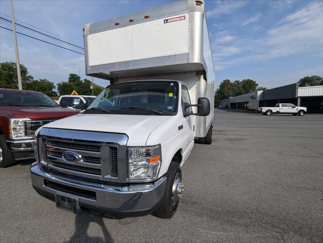 2019 Ford E-450 Cutaway Base