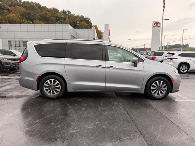 2021 Chrysler Pacifica Hybrid Touring L
