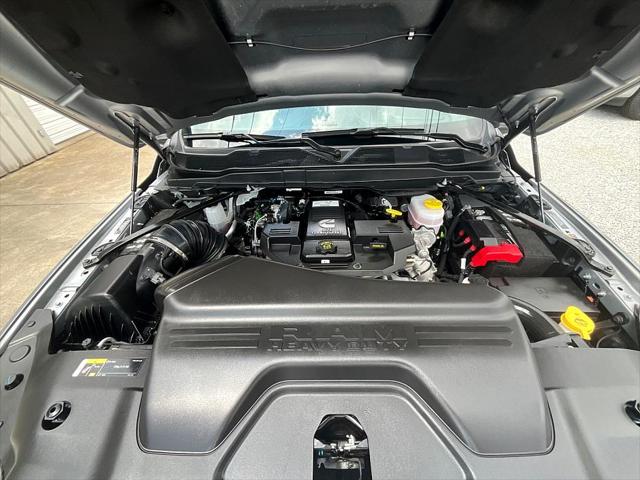 2024 RAM 3500 Limited Mega Cab 4x4 64 Box