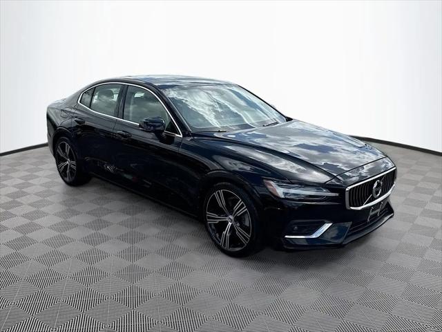 2022 Volvo S60 B5 Inscription