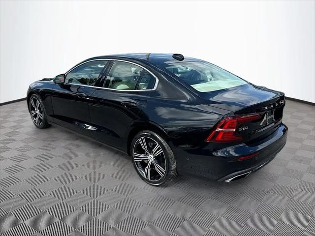 2022 Volvo S60 B5 Inscription