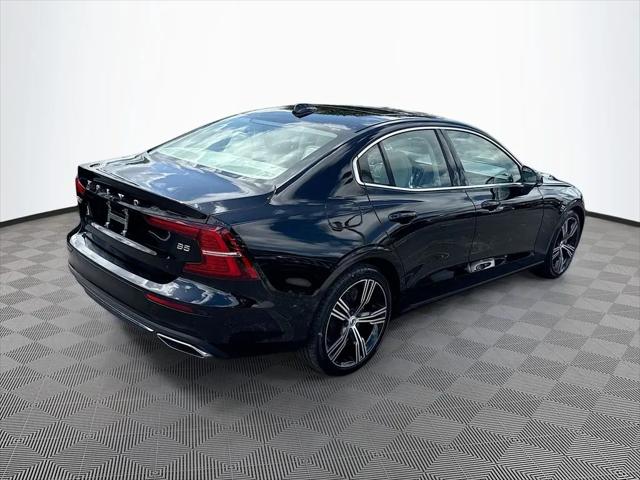 2022 Volvo S60 B5 Inscription
