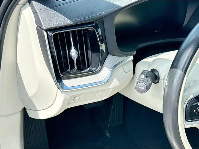 2022 Volvo S60 B5 Inscription