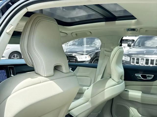 2022 Volvo S60 B5 Inscription