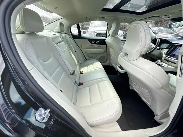 2022 Volvo S60 B5 Inscription