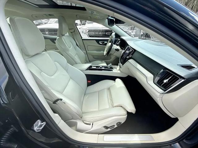 2022 Volvo S60 B5 Inscription