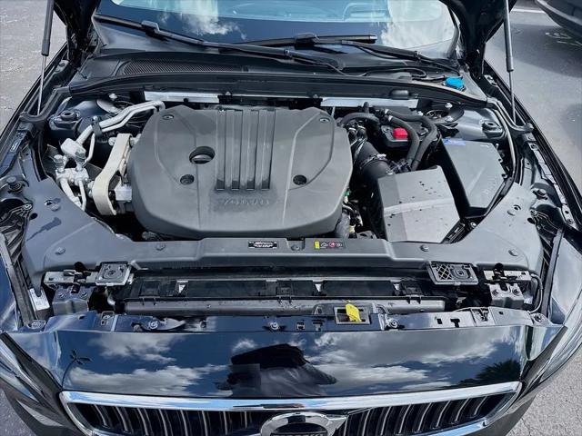 2022 Volvo S60 B5 Inscription