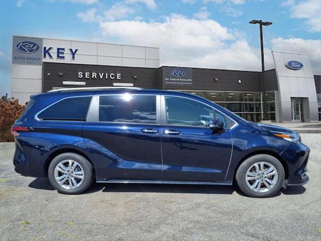2023 Toyota Sienna Platinum