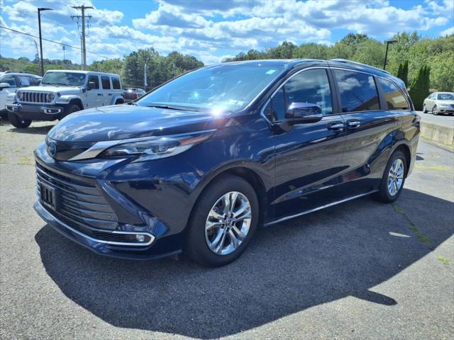 2023 Toyota Sienna Platinum