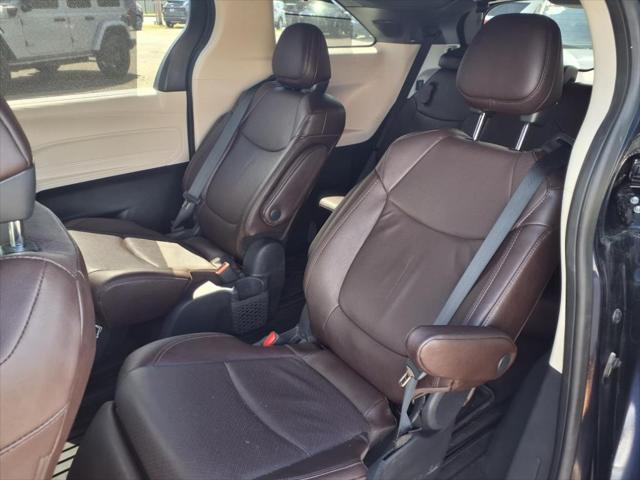 2023 Toyota Sienna Platinum